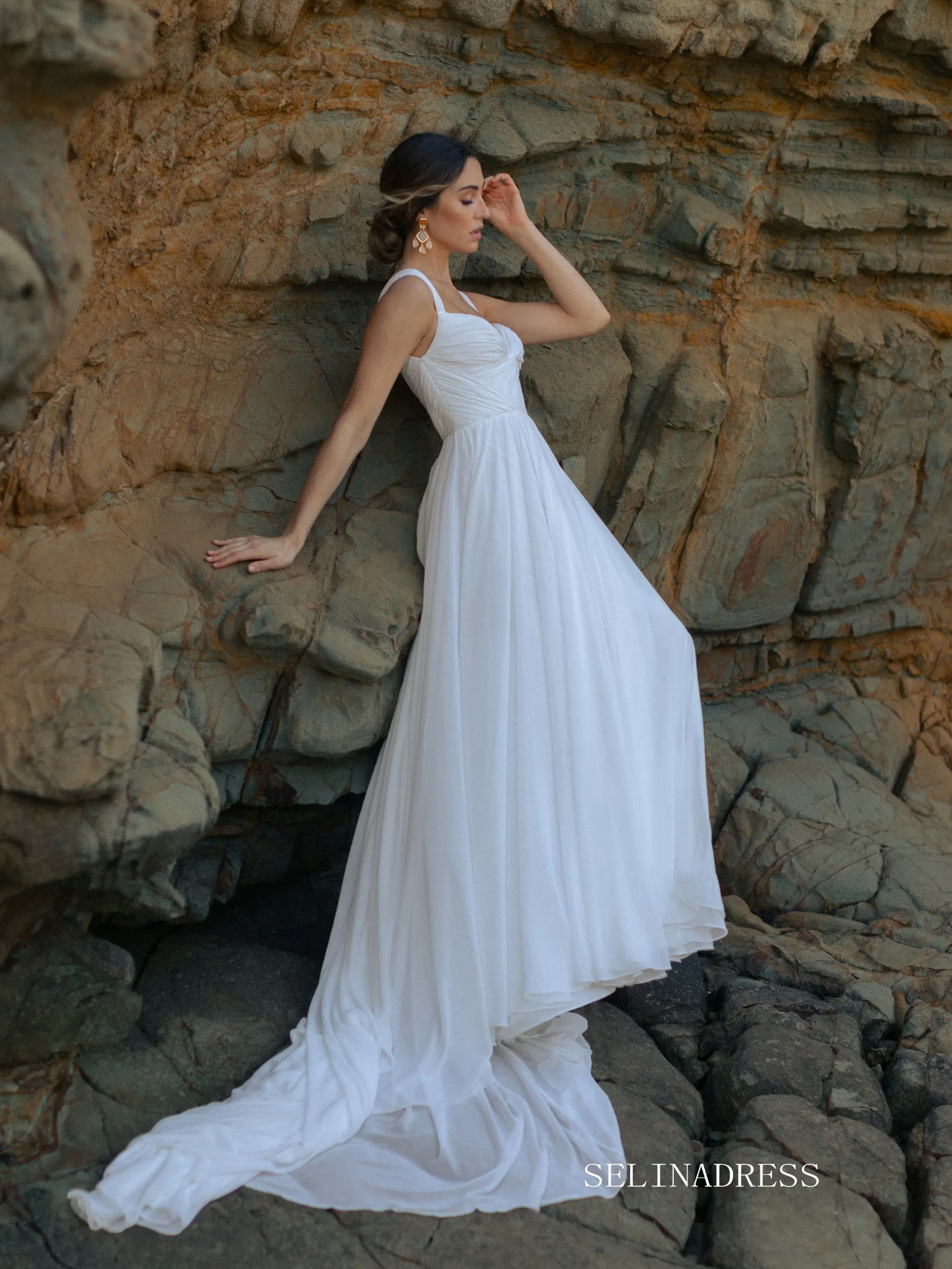 A-line Straps Chiffon Beach Wedding Dresses Elegant Bridal Gown EWR801