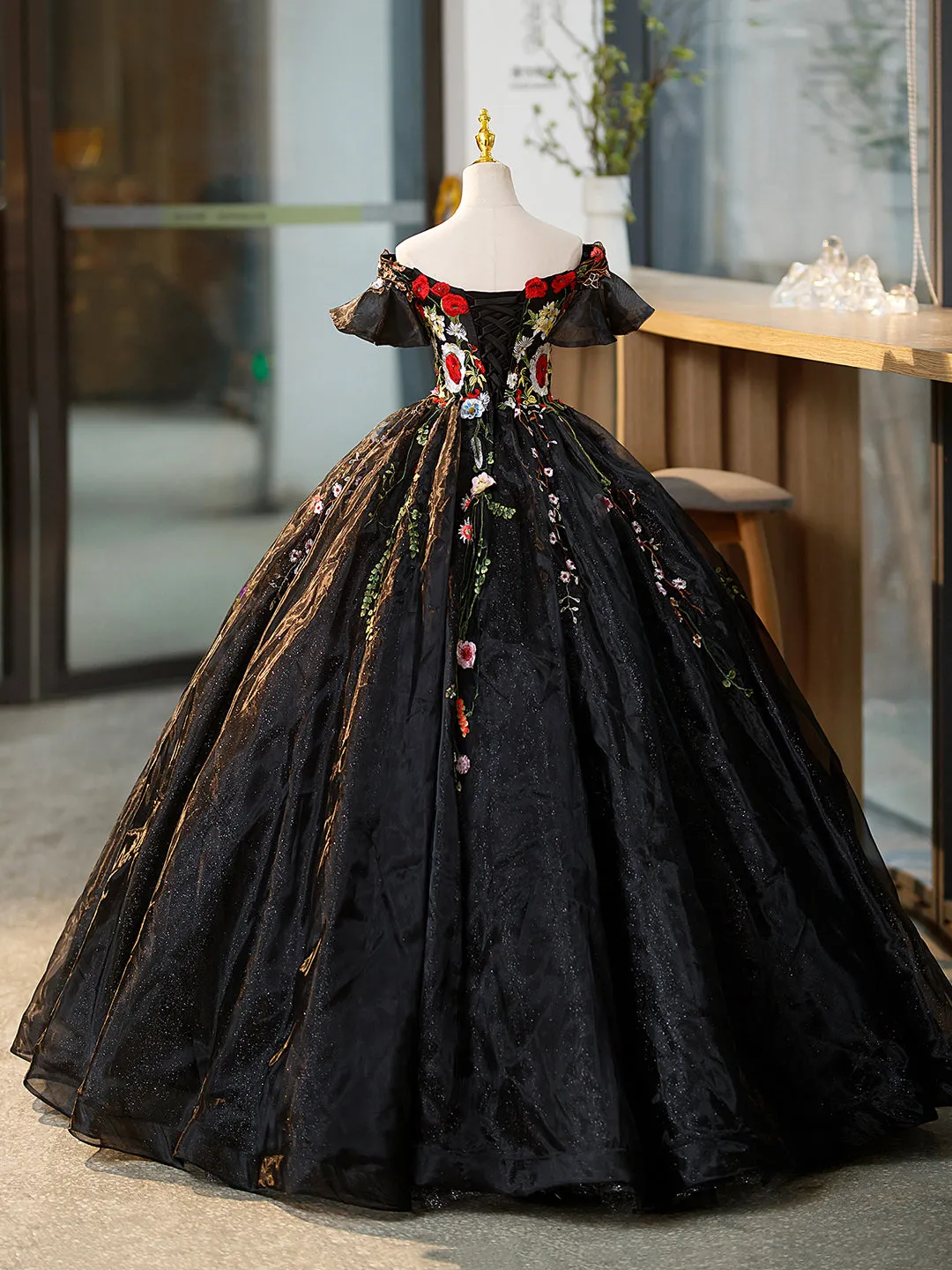 Black Tulle Long Prom Dress with Lace Flowers Beautiful Off Shoulder Evening Gown