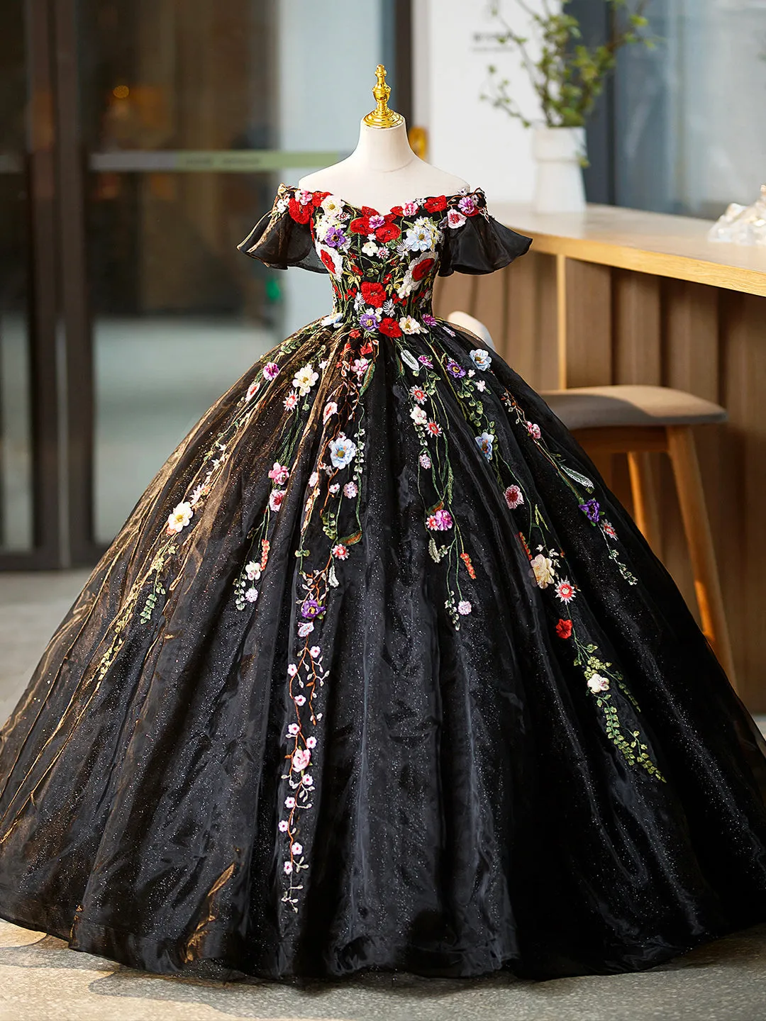 Black Tulle Long Prom Dress with Lace Flowers Beautiful Off Shoulder Evening Gown