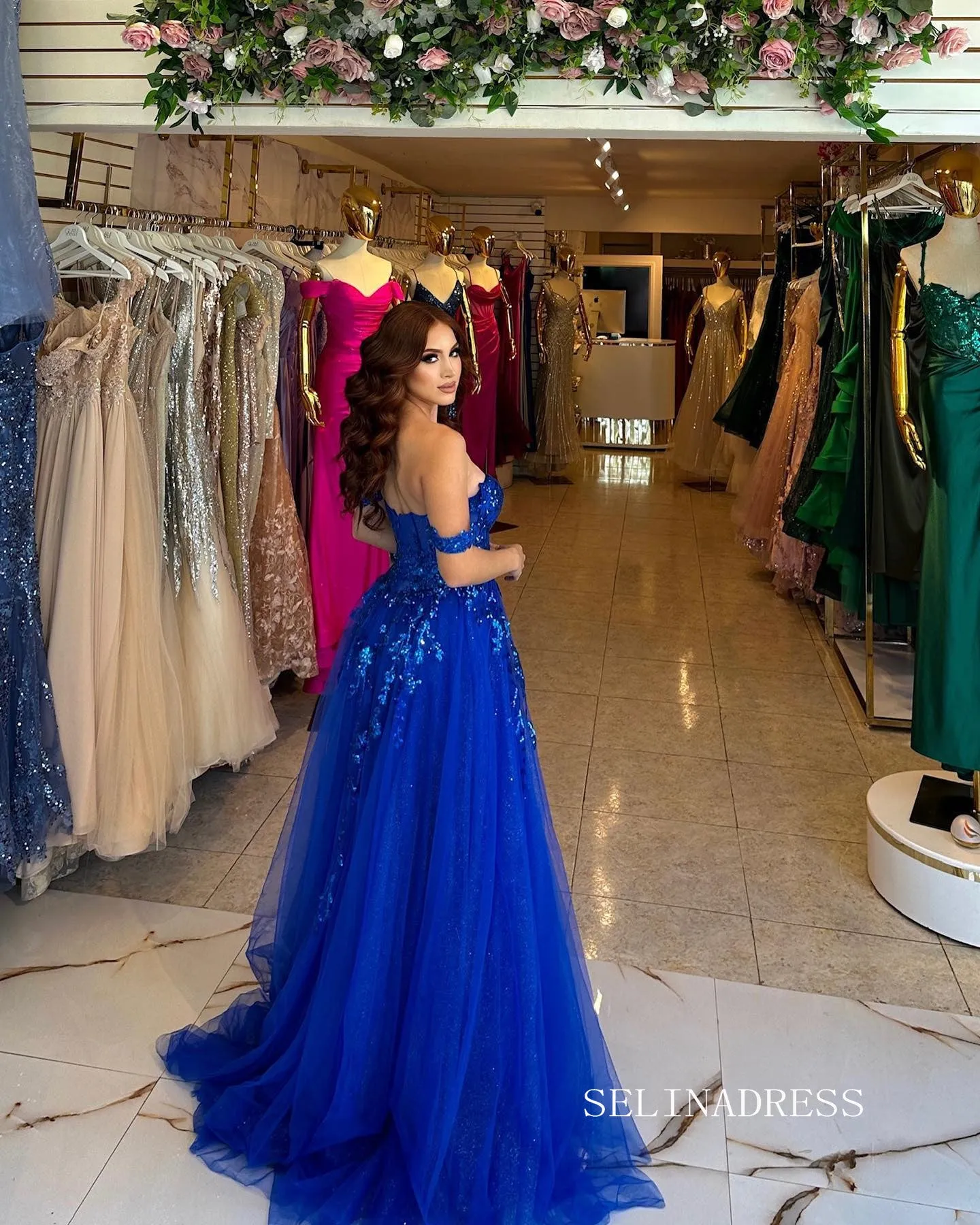 Chic A-line Off-the-shoulder Royal Blue Long Prom Dresses Elegant Lace Beaded Evening Dress sew03348