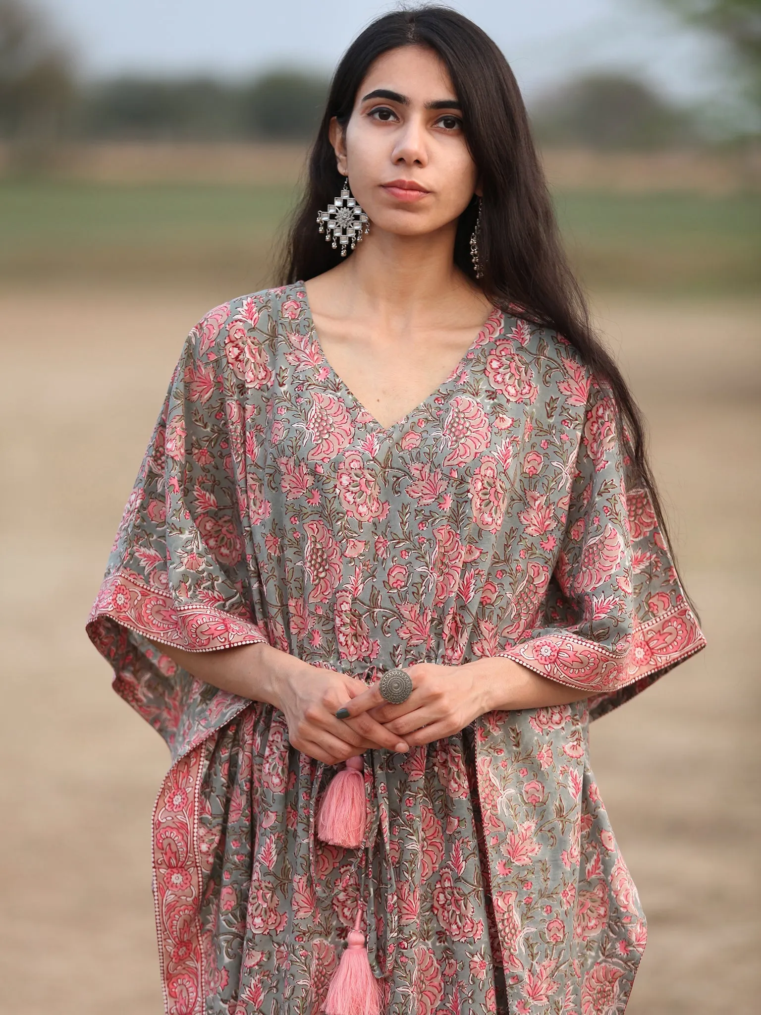 Fiza Parizaad Kaftan