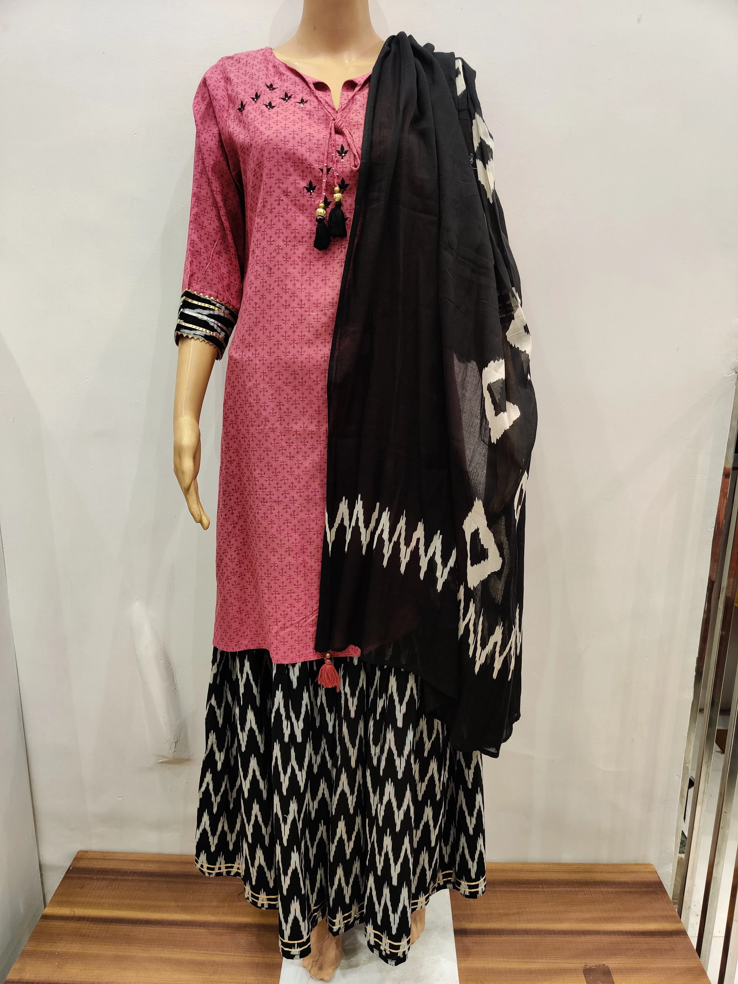 Hyacinth Kurta skirt with dupatta