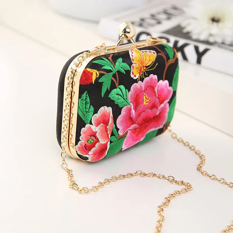 Shoulder Slung Embroidery Chain Female Embroidery Dinner Bag.