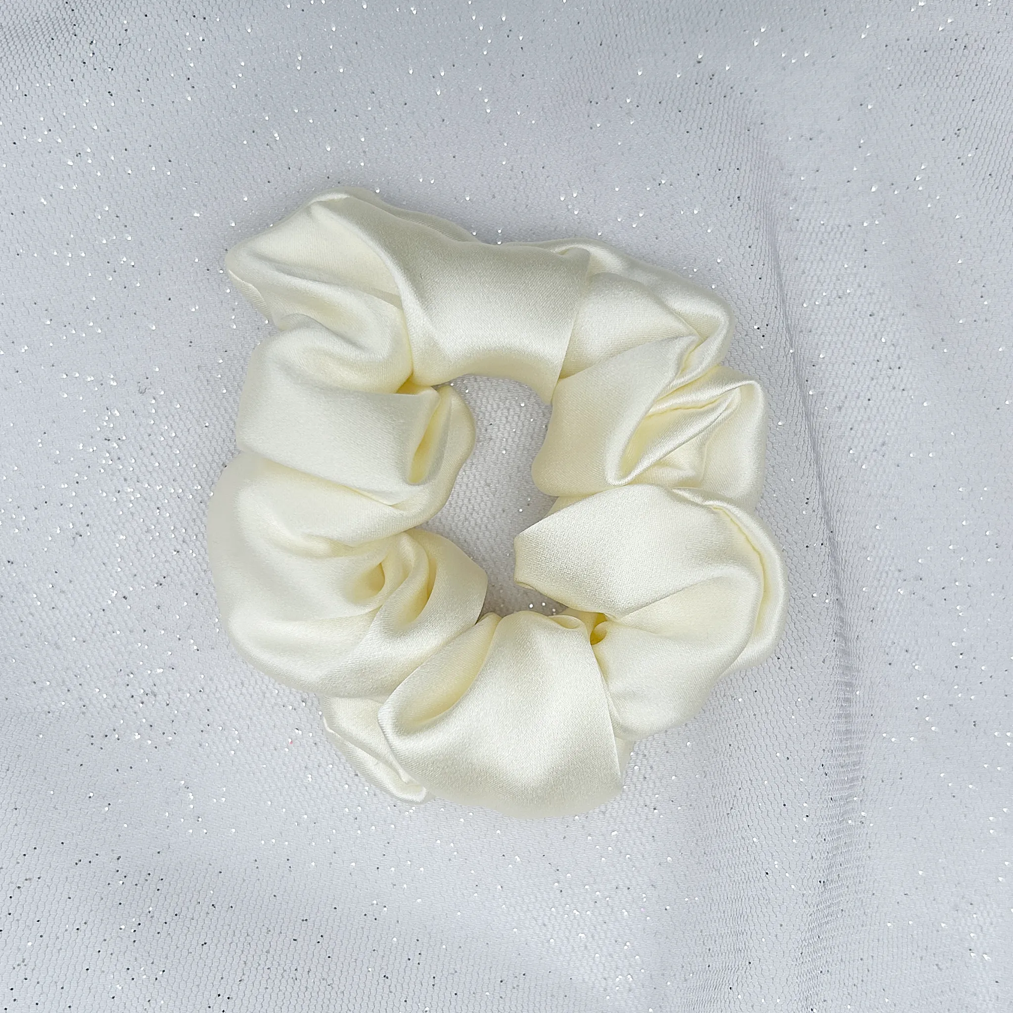 Silk Scrunchie in Ivory Mulberry Silk